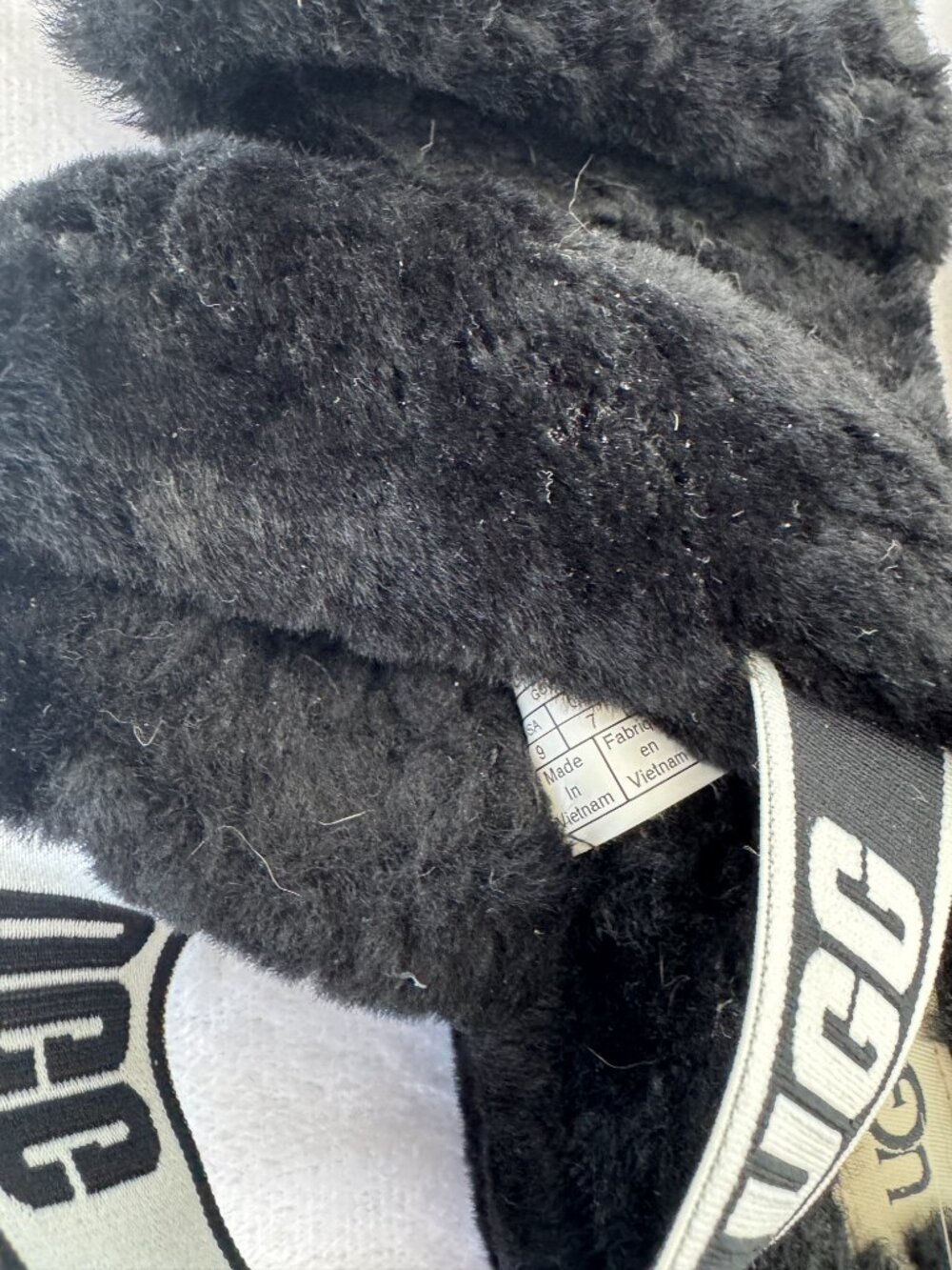 ✨Ugg Oh Yeah Slipper Sandles - Size 9 - Picture 2 of 4